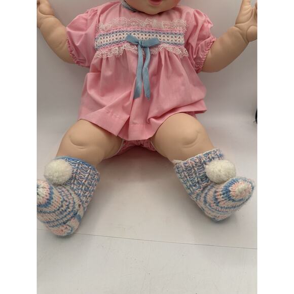 VTG Uneeda Baby Doll MCM 2428 – 1980s – Sleep Eyes, Pink Outfit Booties EXC - Picture 5 of 7